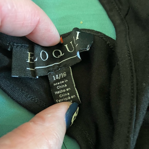 Sexy black top. - Picture 5 of 5